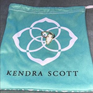 Kendra Scott Skylen classic arrowhead ring